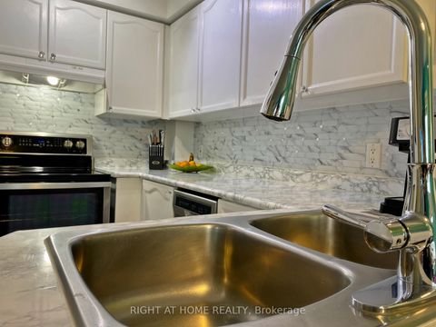 Photo 4 at 610 - 12 Sudbury Street, Niagara, Toronto