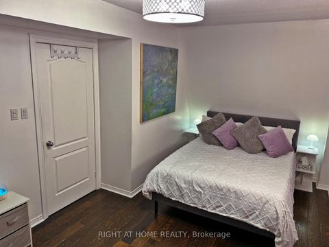 Photo 8 at 610 - 12 Sudbury Street, Niagara, Toronto