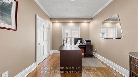 Photo 16 at 2 Mumberson Court, Cachet, Markham