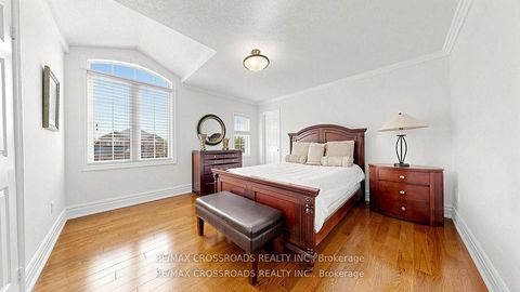 Photo 28 at 2 Mumberson Court, Cachet, Markham