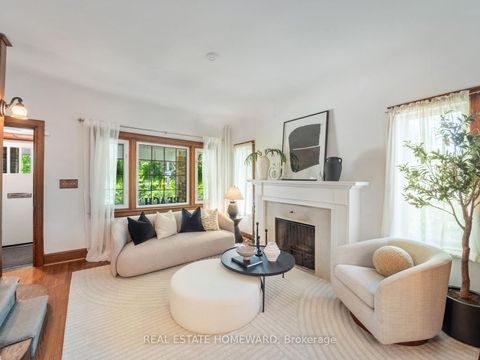 Photo 7 at 24 Waverley Road, The Beaches, Toronto