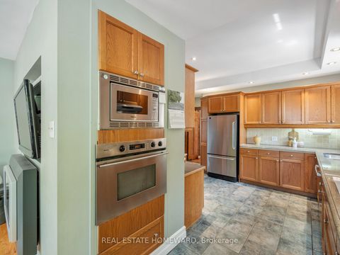 Photo 20 at 24 Waverley Road, The Beaches, Toronto