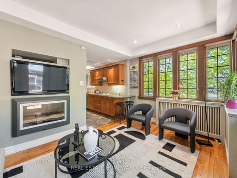 Photo 27 at 24 Waverley Road, The Beaches, Toronto