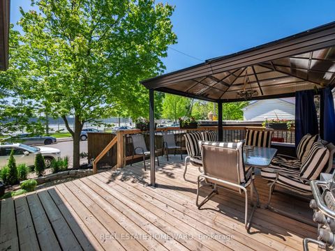 Photo 47 at 24 Waverley Road, The Beaches, Toronto