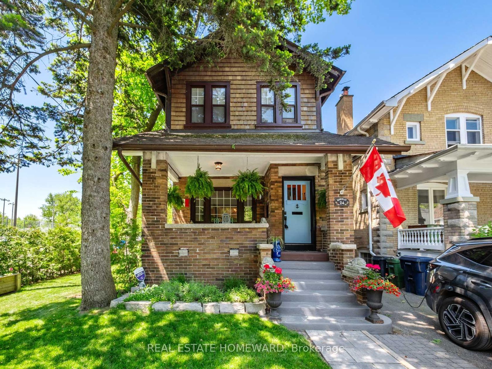 24 Waverley Road, The Beaches, Toronto 