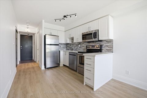 Photo 11 at 415 - 1733 Queen Street E, The Beaches, Toronto