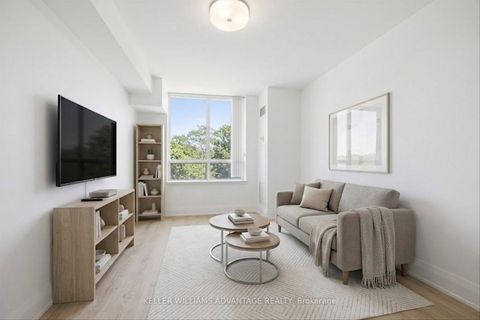 Photo 13 at 415 - 1733 Queen Street E, The Beaches, Toronto
