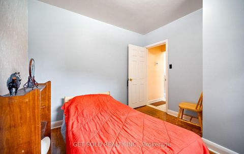 Photo 19 at 131 Clearbrooke Circle, Kipling, Toronto
