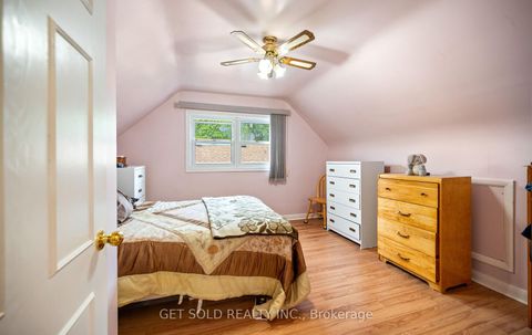 Photo 22 at 131 Clearbrooke Circle, Kipling, Toronto