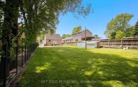 Photo 34 at 131 Clearbrooke Circle, Kipling, Toronto