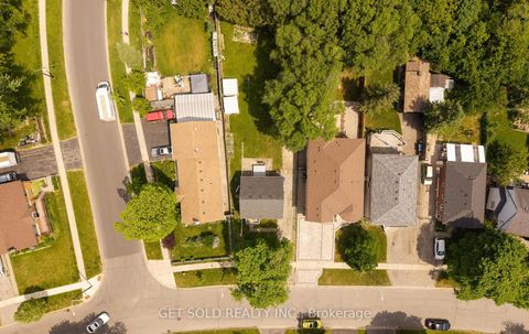 Photo 38 at 131 Clearbrooke Circle, Kipling, Toronto