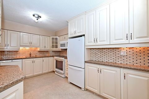 Photo 12 at 208 - 250 Davis Drive, Central Newmarket, Newmarket