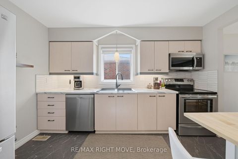 Photo 10 at 300 Cundles Road W, Northwest, Barrie