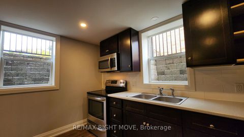 Photo 26 at 300 Cundles Road W, Northwest, Barrie