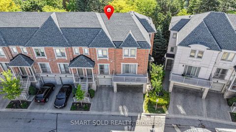 Photo 2 at 16 - 9133 Bayview Avenue, Doncrest, Richmond Hill