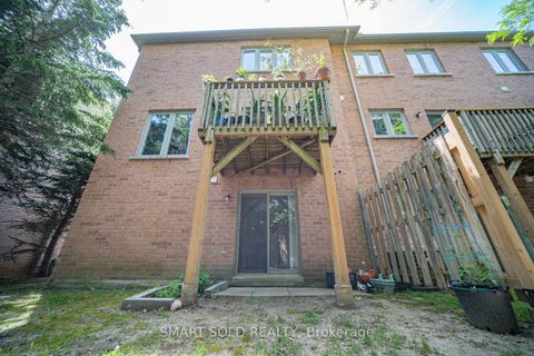 Photo 38 at 16 - 9133 Bayview Avenue, Doncrest, Richmond Hill