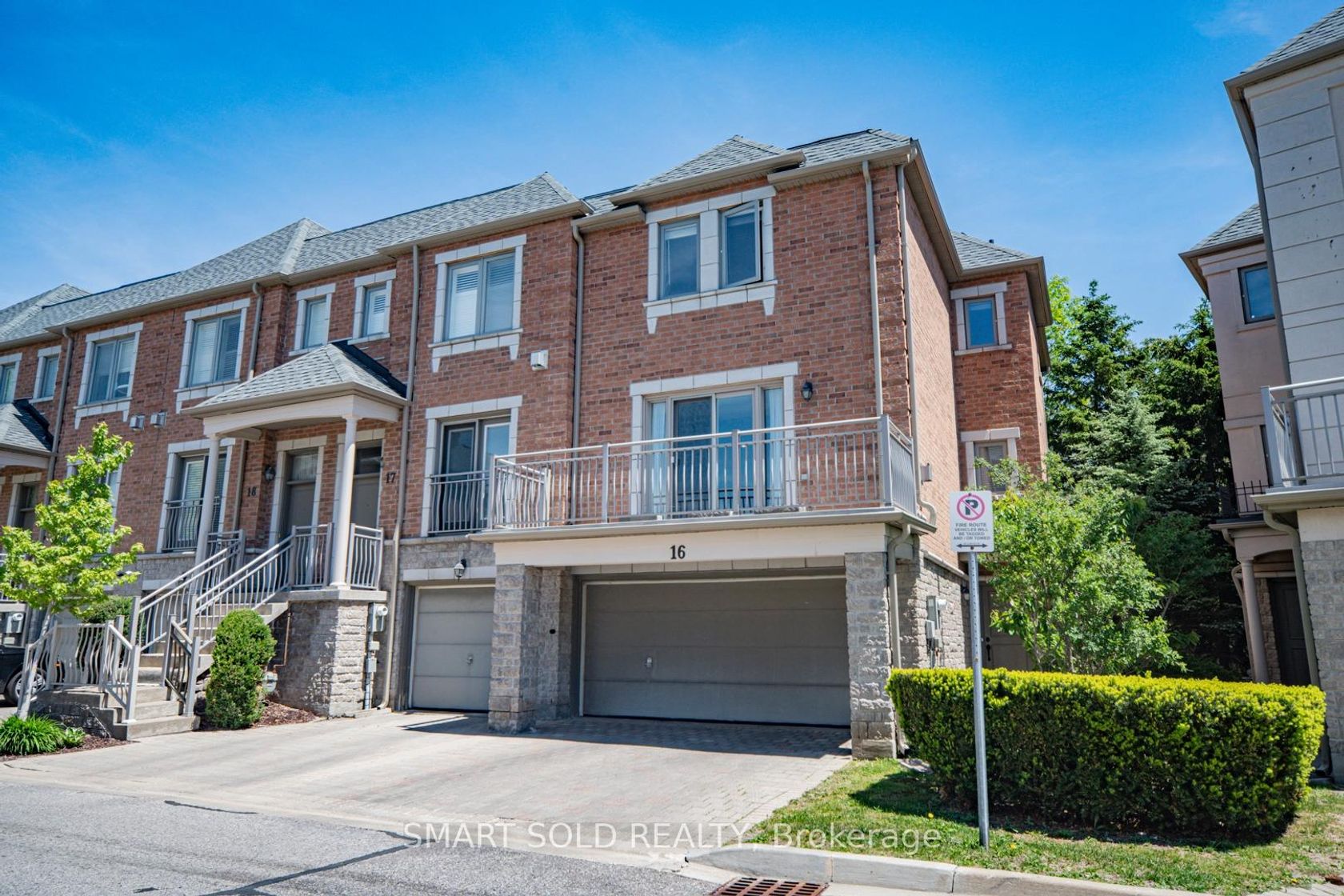 16 - 9133 Bayview Avenue, Doncrest, Richmond Hill 