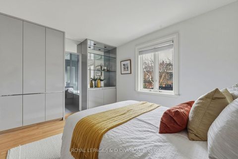 Photo 12 at 18 Tranby Avenue, Annex, Toronto