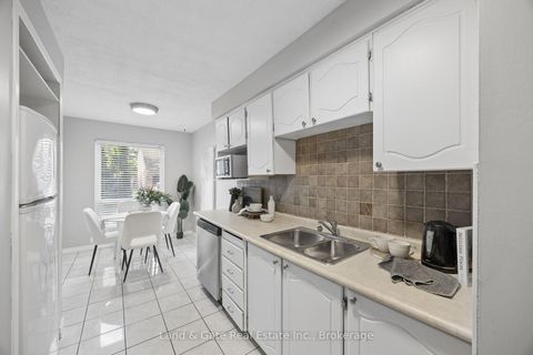 Photo 11 at 62 - 155 Glovers Road, Samac, Oshawa