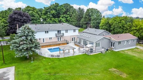 Photo 1 at 1923 10th Line, Stroud, Innisfil
