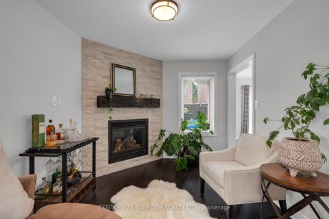 Photo 3 at 16 Longman Drive, Northwest, Barrie