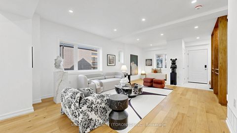 Photo 5 at 88 Waniska Avenue, Queensway, Toronto