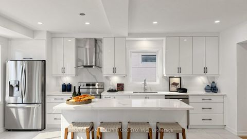 Photo 13 at 88 Waniska Avenue, Queensway, Toronto
