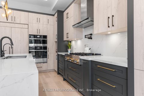 Photo 8 at 216 Aldercrest Road, Alderwood, Toronto