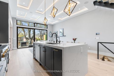 Photo 9 at 216 Aldercrest Road, Alderwood, Toronto