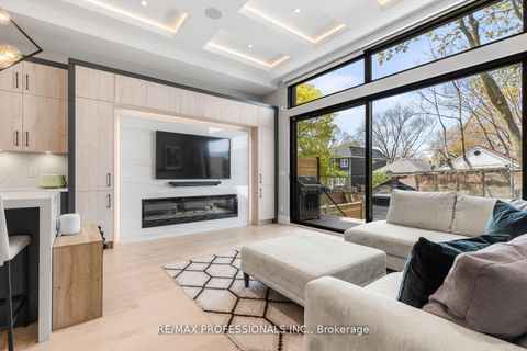 Photo 13 at 216 Aldercrest Road, Alderwood, Toronto