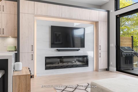 Photo 14 at 216 Aldercrest Road, Alderwood, Toronto