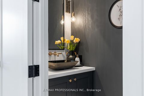 Photo 17 at 216 Aldercrest Road, Alderwood, Toronto