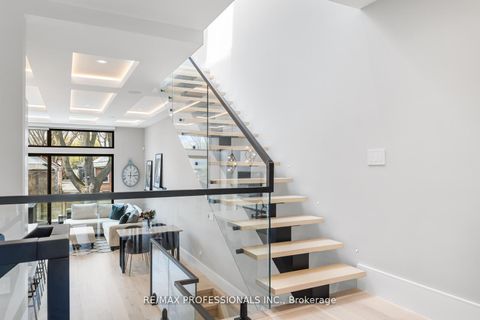 Photo 18 at 216 Aldercrest Road, Alderwood, Toronto