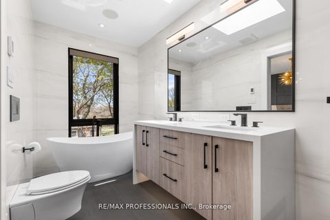 Photo 22 at 216 Aldercrest Road, Alderwood, Toronto