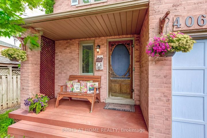 Photo 2 at 406 Levanna Lane, RO River Oaks, Oakville