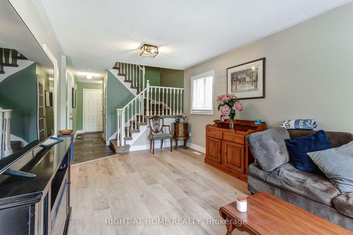 Photo 13 at 406 Levanna Lane, RO River Oaks, Oakville