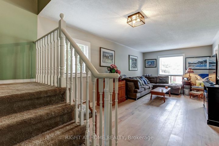 Photo 16 at 406 Levanna Lane, RO River Oaks, Oakville