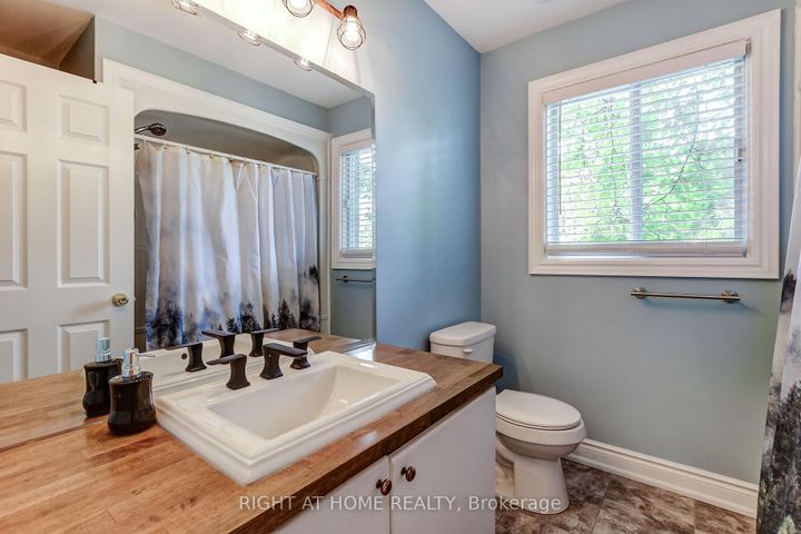 Photo 19 at 406 Levanna Lane, RO River Oaks, Oakville
