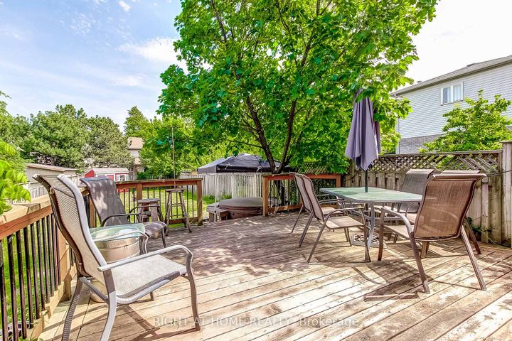 Photo 31 at 406 Levanna Lane, RO River Oaks, Oakville