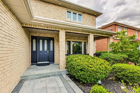 Photo 1 at 35 Mackay Drive, South Richvale, Richmond Hill