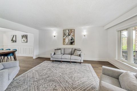 Photo 4 at 35 Mackay Drive, South Richvale, Richmond Hill