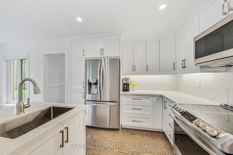Photo 9 at 35 Mackay Drive, South Richvale, Richmond Hill