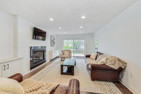 Photo 13 at 35 Mackay Drive, South Richvale, Richmond Hill
