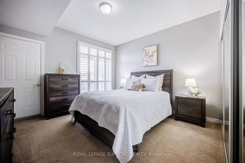 Photo 4 at 15 - 1949 Lawrence Avenue W, Weston, Toronto
