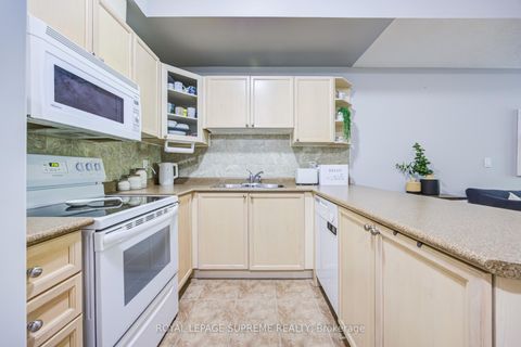 Photo 10 at 15 - 1949 Lawrence Avenue W, Weston, Toronto