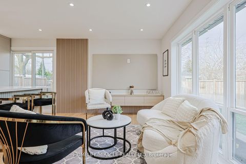 Photo 9 at 22 Arnprior Road, Bendale, Toronto