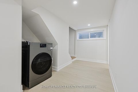 Photo 27 at 22 Arnprior Road, Bendale, Toronto