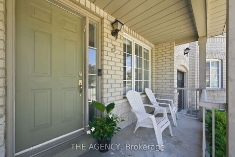 Photo 3 at 3 Waterton Crescent, Langstaff, Richmond Hill