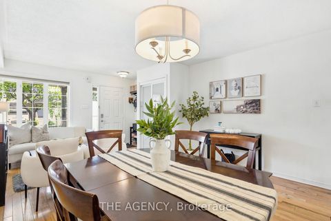 Photo 6 at 3 Waterton Crescent, Langstaff, Richmond Hill