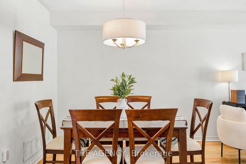 Photo 8 at 3 Waterton Crescent, Langstaff, Richmond Hill